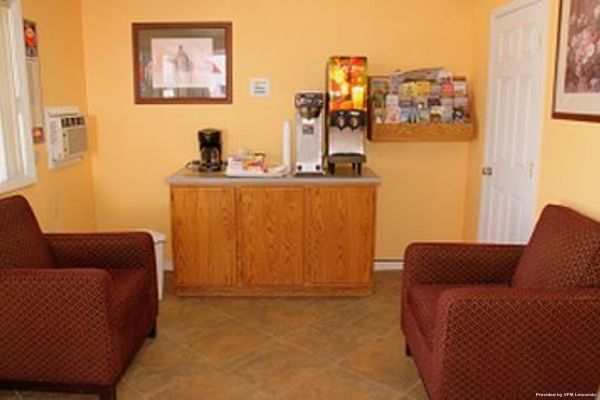 EXECUTIVE INN AND SUITES - LAK (Lakeview)